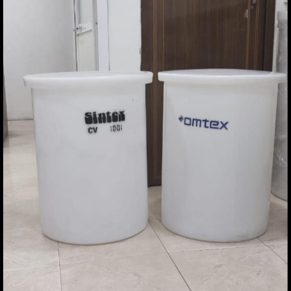 CHEMICAL DOSING TANKS 100 Lits