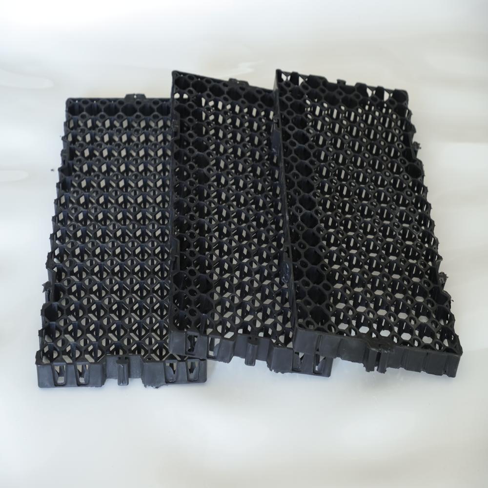 Roof Garden Drain Cell - Application: Sub-surface Drainage And Waterproofing Membrane Protection.