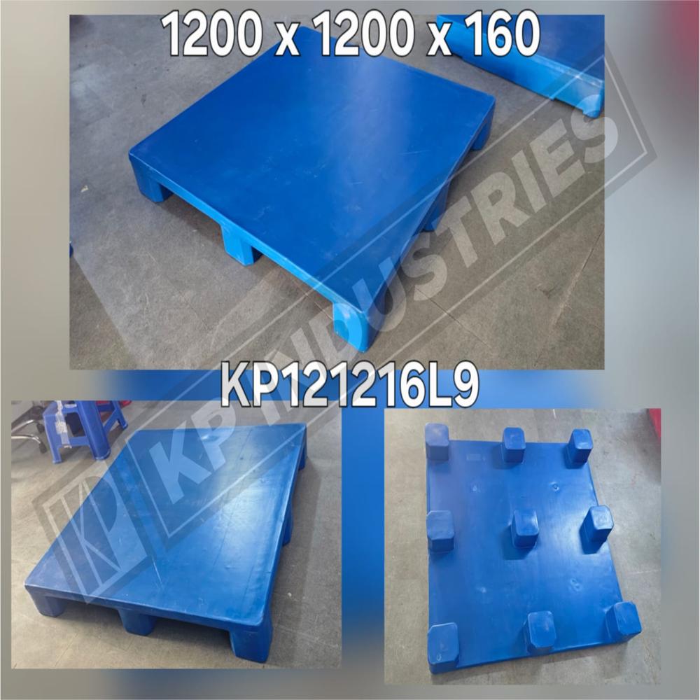 Plastic Export Pallets - Color: Blue/black/gray