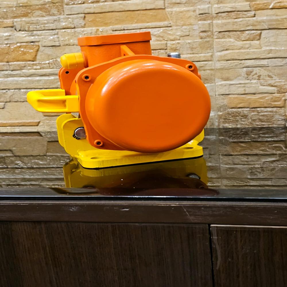 Shuttering Vibrator Motor - Color: Orange