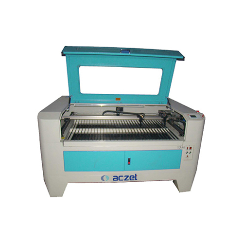 CO2 Laser Cutting Machine