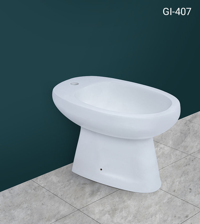 Close-coupled European closet