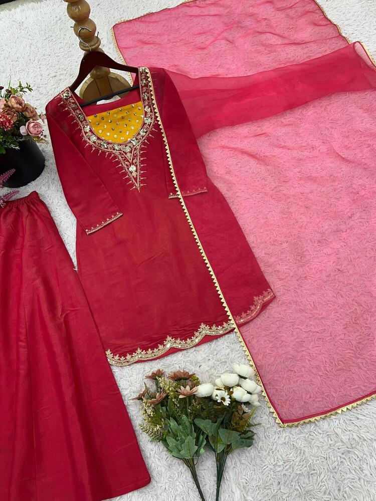 SUIT WITH PALAZO