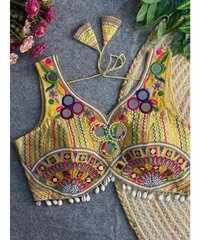 Latest Chaniya Choli Blouse Designs for Navratri | Navratri Blouse Design ideas
