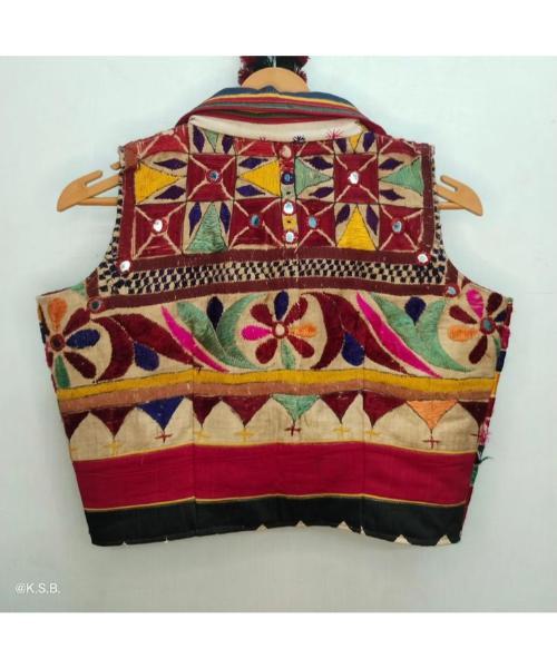 Kutch Embroidered Pure Cotton Blouse