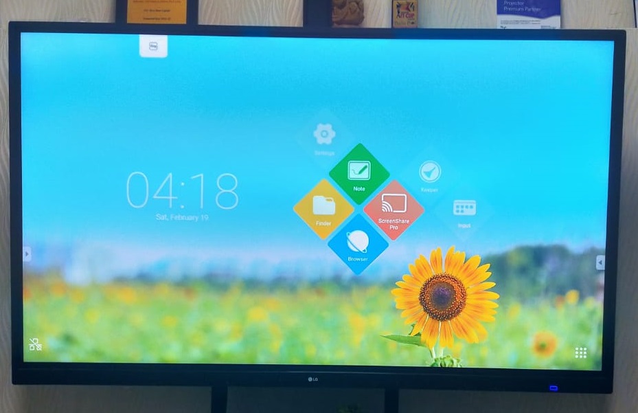 LG86 UHD4K Interactive Display TR3DK