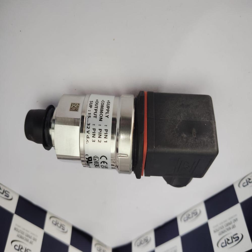 PRESSURE TRANSMITTER DANFOSS. 