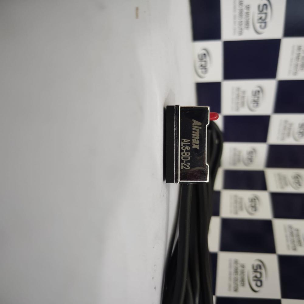 MAGNETIC REED SWITCH FOR PNEUMATIC CYLINDER