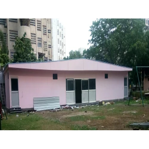 Portable Farm House - Color: Different Available