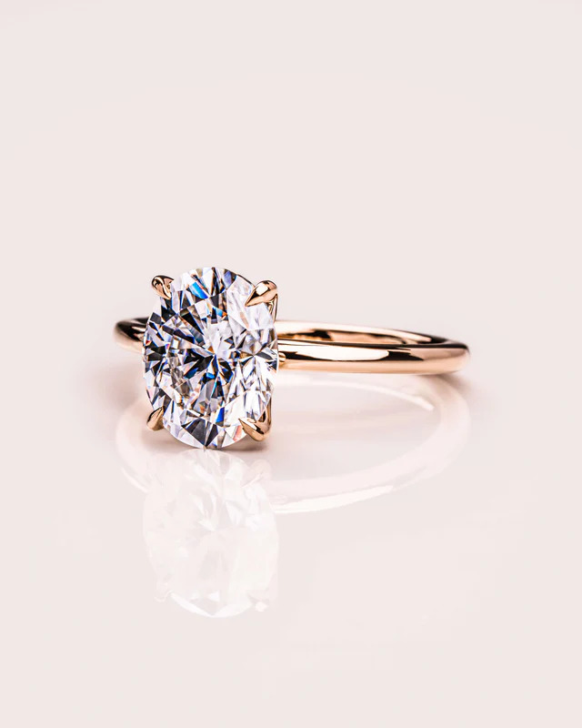 Oval-cut diamond