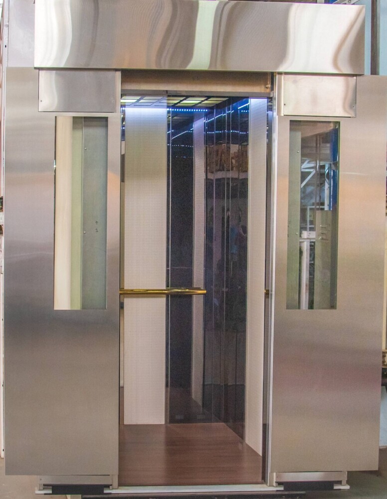 Hotel Passenger Elevator - Car Dimension: 1m X 1m To 1.5m To 3m