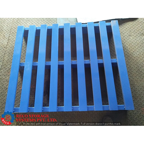Warehouse Metal Pallets - Color: Blue