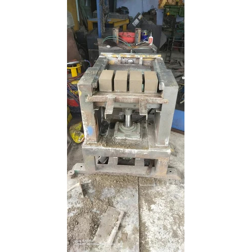 Fly Ash Brick Making Machine - Capacity: 1000-1500 Blocks Per Hour Pcs/Hr