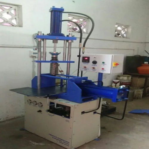 Vertical Plastic Injection Moulding Machine - Color: Customized