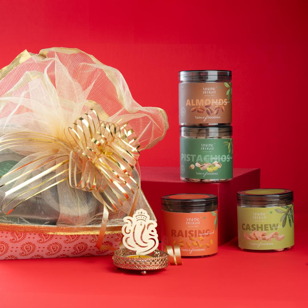 festive gift hamper