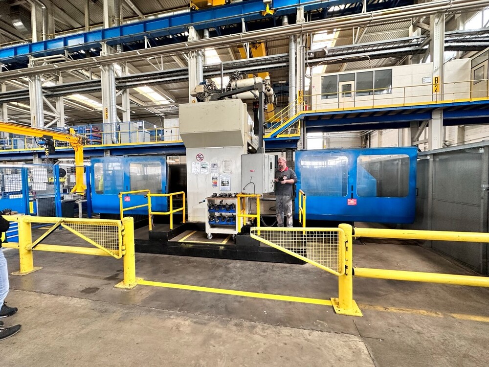 CNC Gantry Mill Machine With 5 Axis Head
