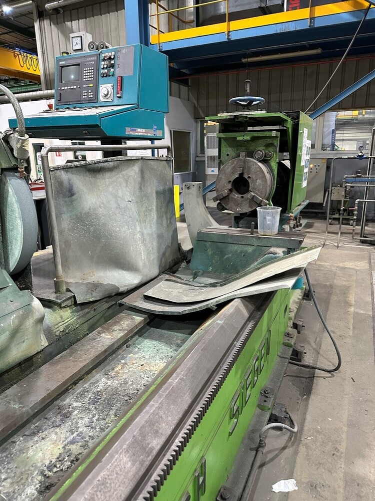 Used Cnc Roll Grinding Machine - Feature: Easy To Operate