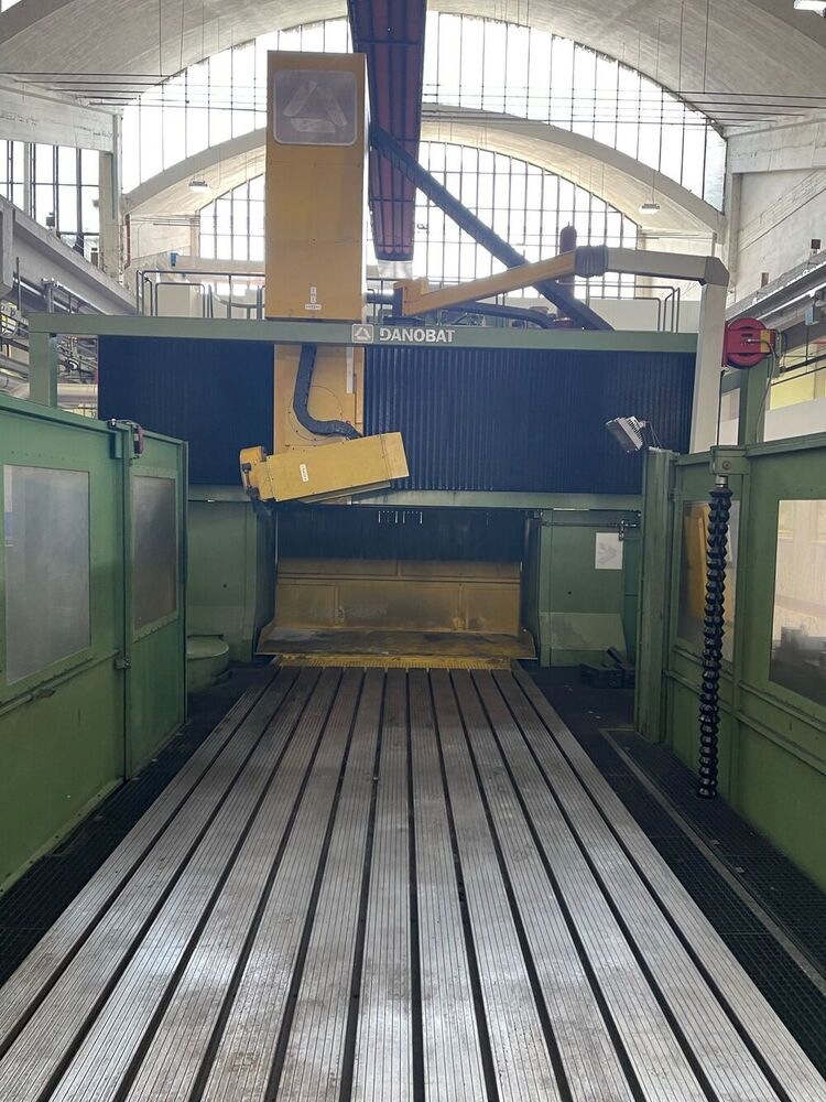 Danobat Used CNC Portal Grinder Machine