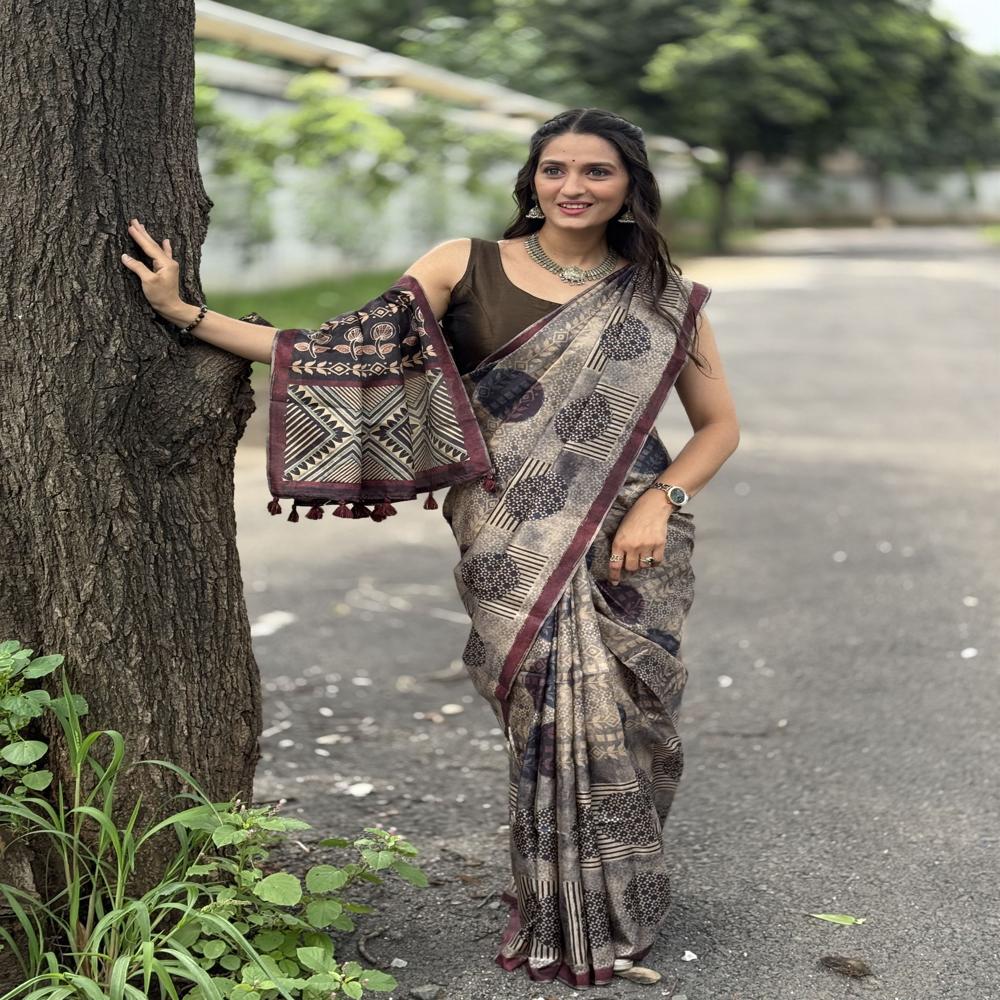 TUSSAR SILK Floral Block Print Saree