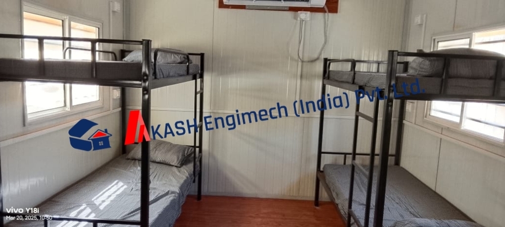 रेड बंकहाउस आवास