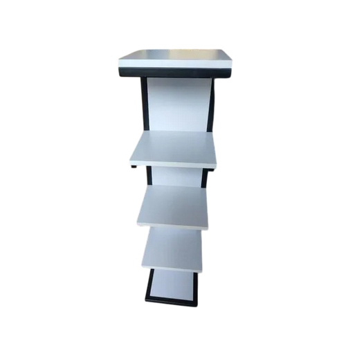 Standing Garment Rack - Capacity: 50 Kg