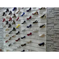 Slatwall Shoe Display - Color: Transparent