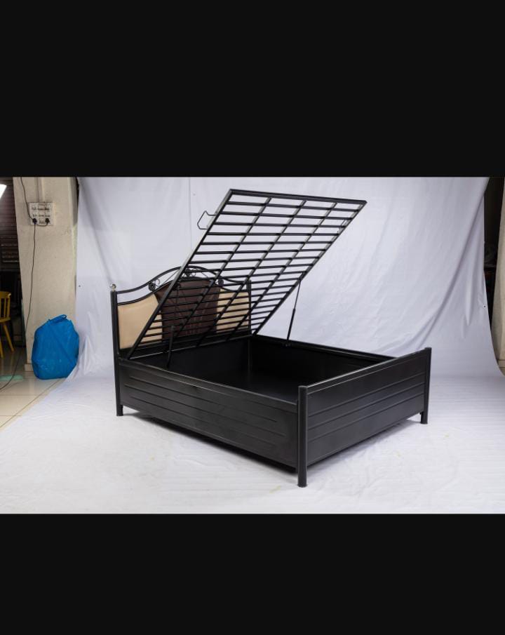 OM WOODS DB 758 6*5 METAL BED 