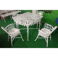 Cast Aluminum Dining Set - Color: White