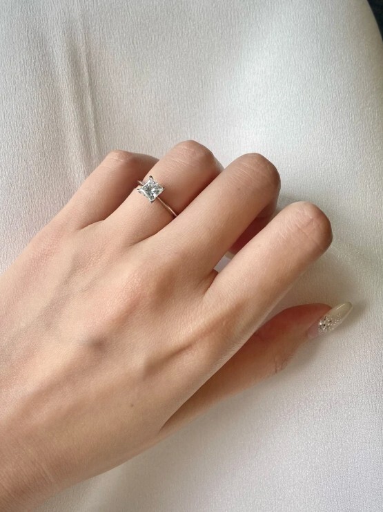 Princess Diamond Ring, - Color: White