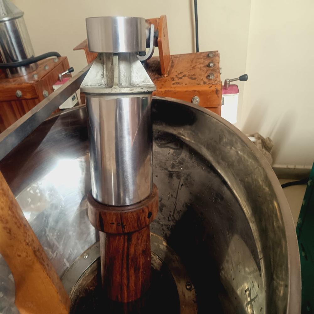Oil Extraction Machine - Stainless Steel, Silver | Semi-automatic, 3 Hp Power, 15-18 Kg/hr Capacity, Cold & Hot Pressing, Human Machine Interface