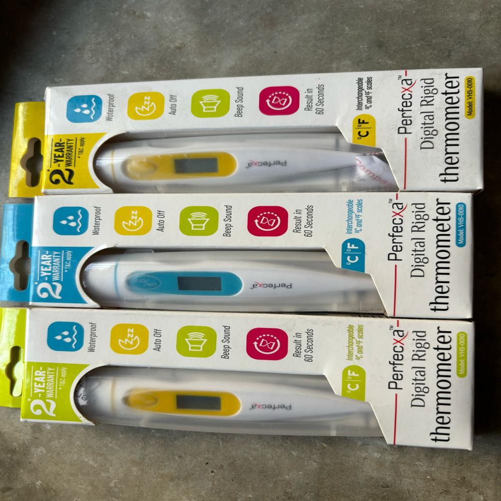 Digital Thermometer - Plastic, Waterproof, White | Fast Measurement In 60 Seconds, Large Display, Energy-saving Automatic Shut-off, 2-year Warranty