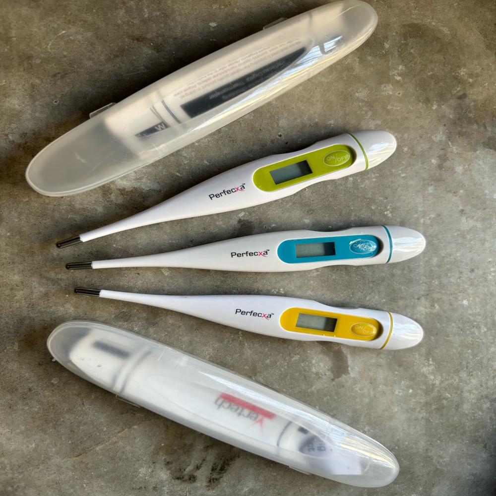 Digital Thermometer - Plastic, Waterproof, White | Fast Measurement In 60 Seconds, Large Display, Energy-saving Automatic Shut-off, 2-year Warranty