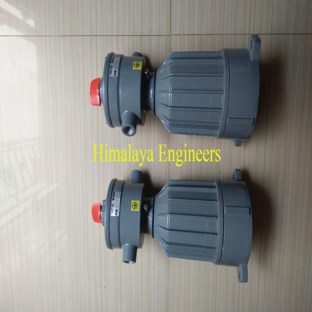 Flameproof reactor vessel Lamp fitting