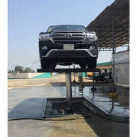Single Pole Car Washing Lift - Lifting Capacity: 2 Ton Tonne