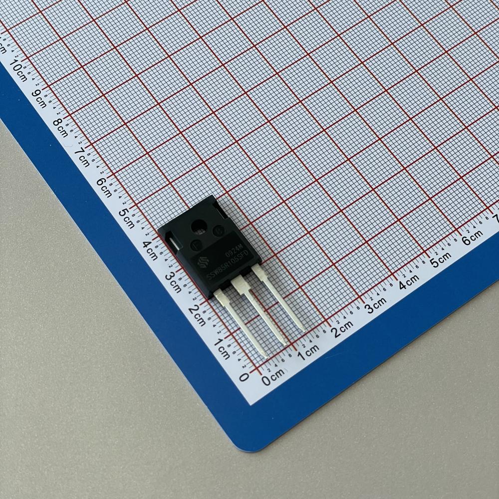 Ssw85R105Sfd Metal Oxide Semiconductor - Features: Premium Quality