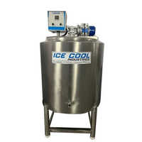 500 Litre Stainless Steel Milk Storage Cooling Tank - Color: Silver