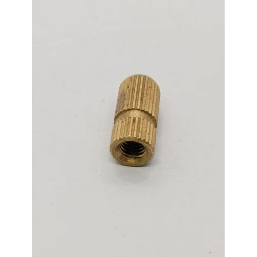 पीतल के इन्सर्ट