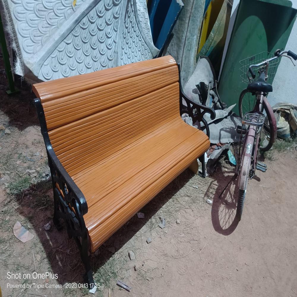 Cast Iron Leg Garden Bench 
