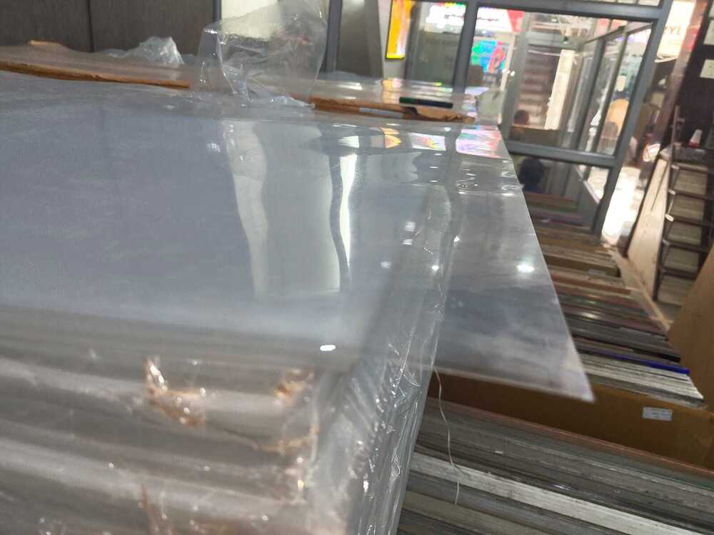 Pvc Sheet / Pet Sheet - Color: Transparent