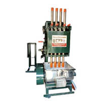 4 Hammer Fully Automatic Chilli Pounding Machine