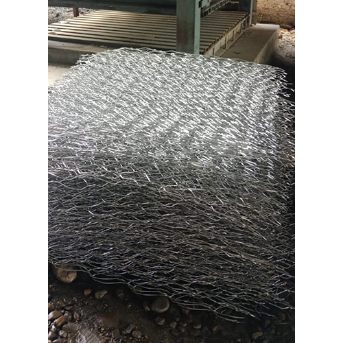 Gi Gabion Box - Galvanized Iron Wire, 12 Gauge (2.68 Mm), Silver Finish | Hexagonal Hole Shape, Polished Surface Treatment, Versatile Applications