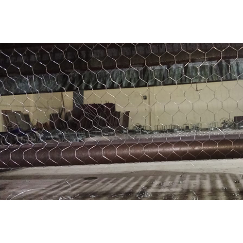 Gi Gabion Box - Galvanized Iron Wire, 12 Gauge (2.68 Mm), Silver Finish | Hexagonal Hole Shape, Polished Surface Treatment, Versatile Applications