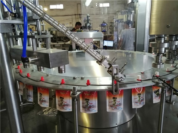 Spout Filling Machine