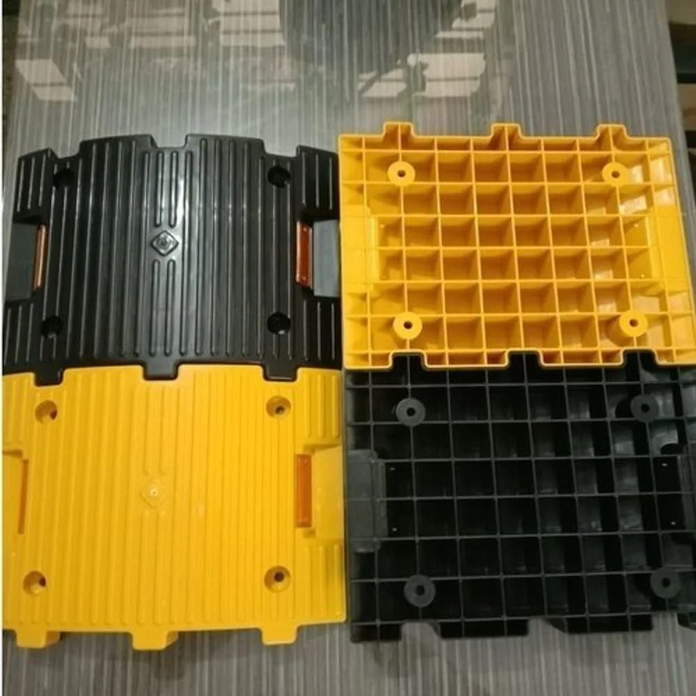 Plastic Speed Bump - Color: Yellow And Black