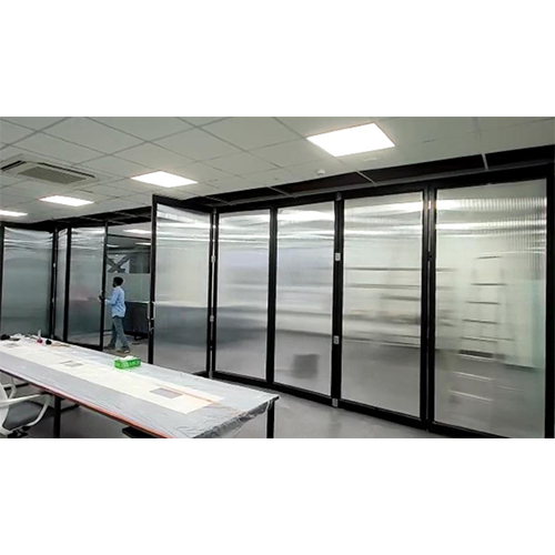 Folding Sliding Wall With Polycarbonate - Application: Office