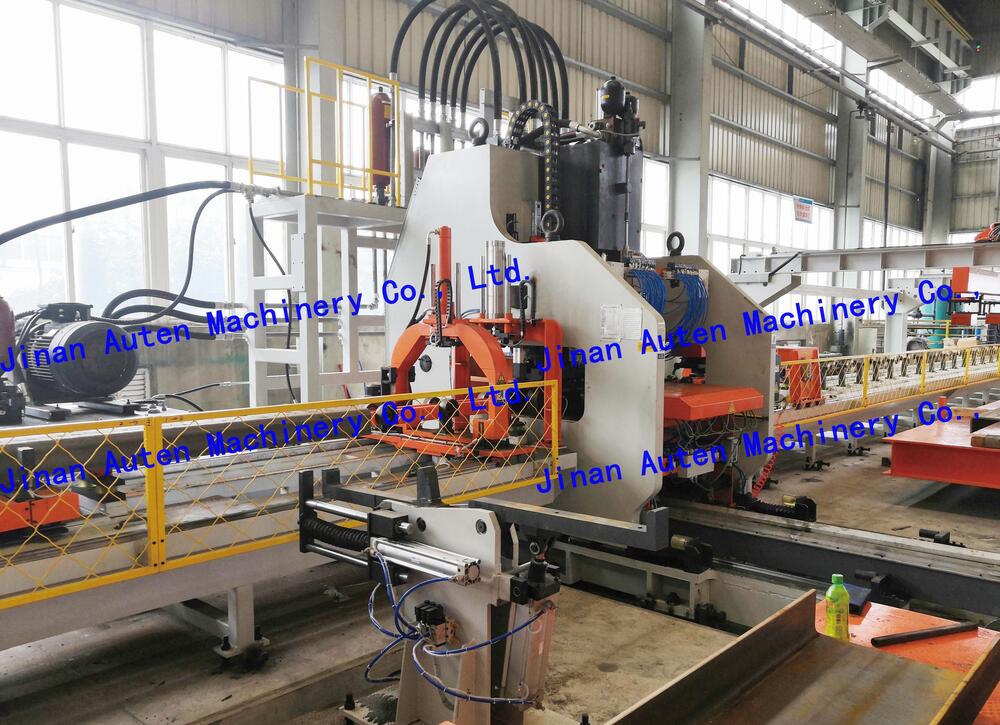 Flexible Processing CNC Plate Punching Machine Truck Beam Stringer CNC Plate Punching Production Machine Line