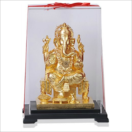 सजावटी भगवान की मूर्ति