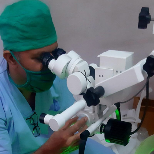 Zoom Ophthalmic Microscope