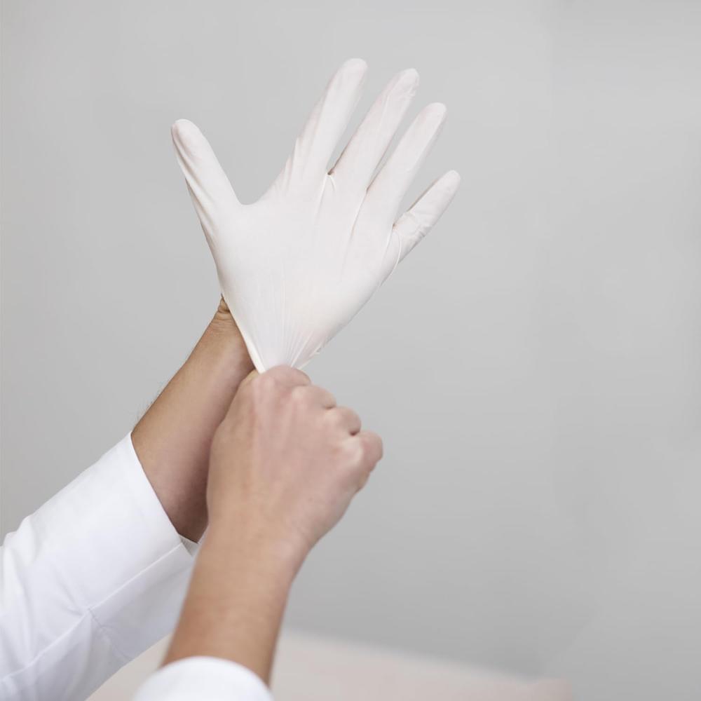 Latex Hand Gloves - Color: White