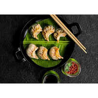 Frozen Chicken Schezwan Momos
